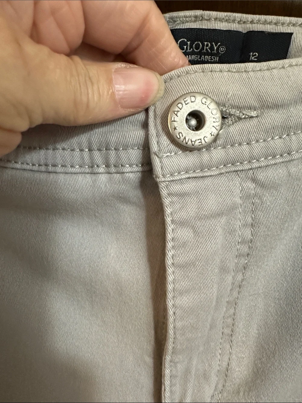 Women’s Light Gray Ankle Jeans